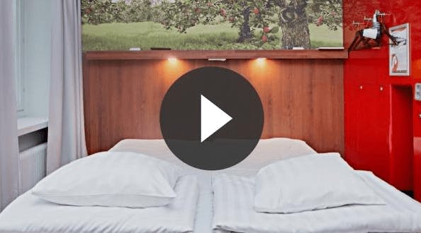 Omena-hotellit esittää: Viiden tähden sänky