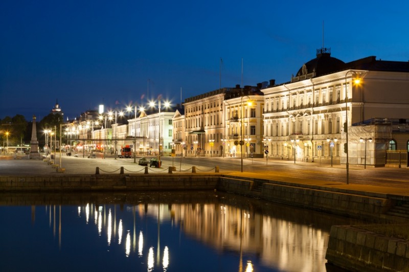 Pikkujoulumajoitus Helsingin keskustassa lähellä kaikkea