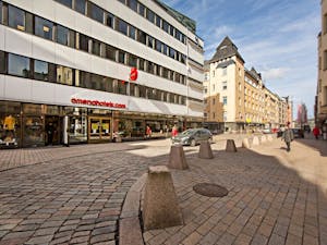 Halpa hotelli etsinnässä? Oli kohde sitten Helsinki, Turku tai Tampere, löydät halvat hotellit Omenasta