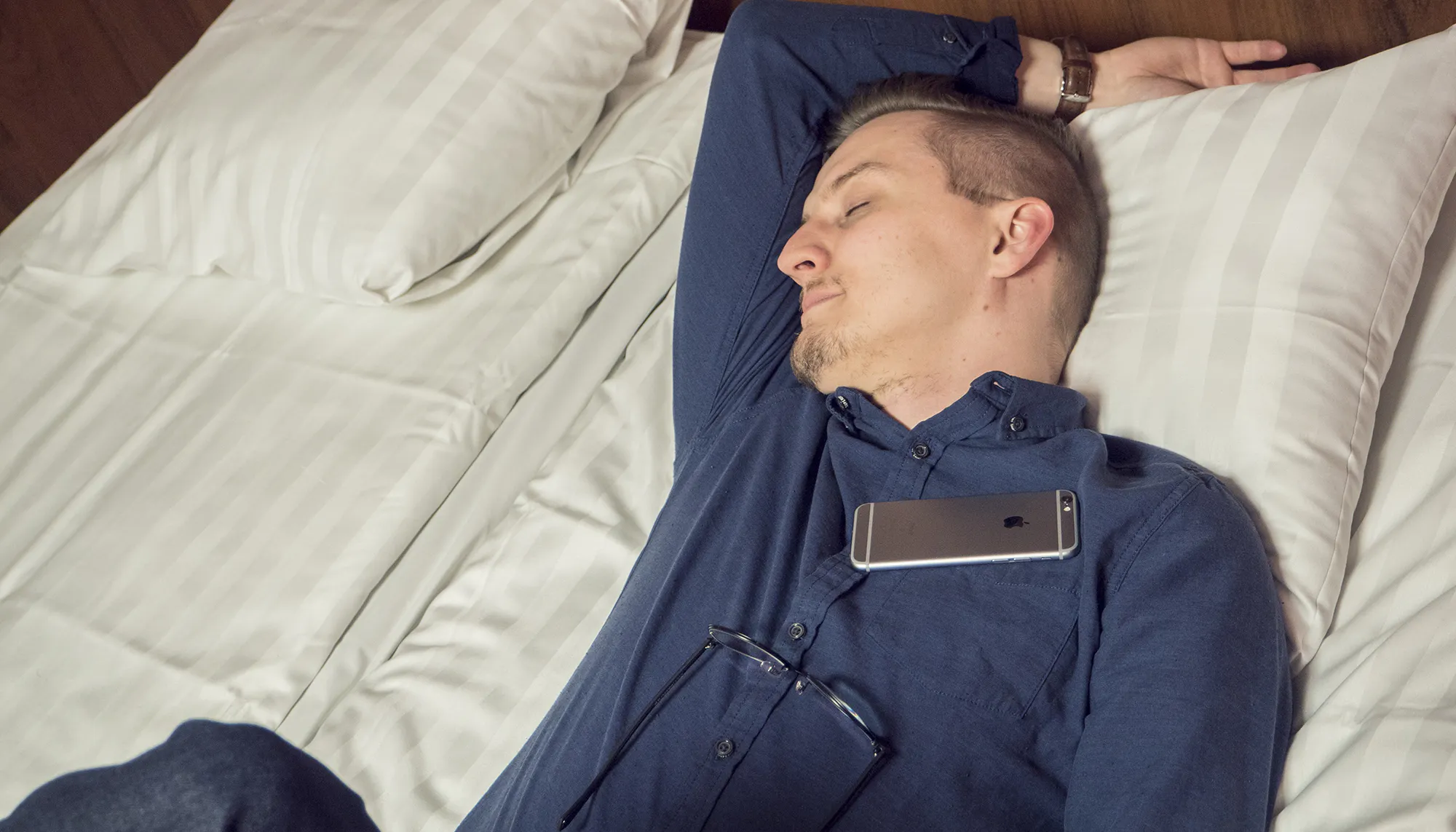 What is the most cost-effective accommodation option for workers during the construction period?