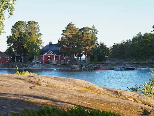 Kesäinen Pihlajasaari