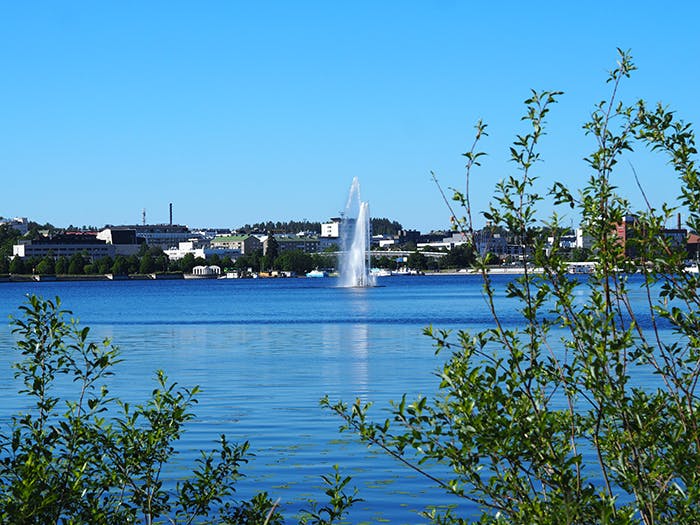 Näkymä Rantaraitilta Jyväsjärvelle