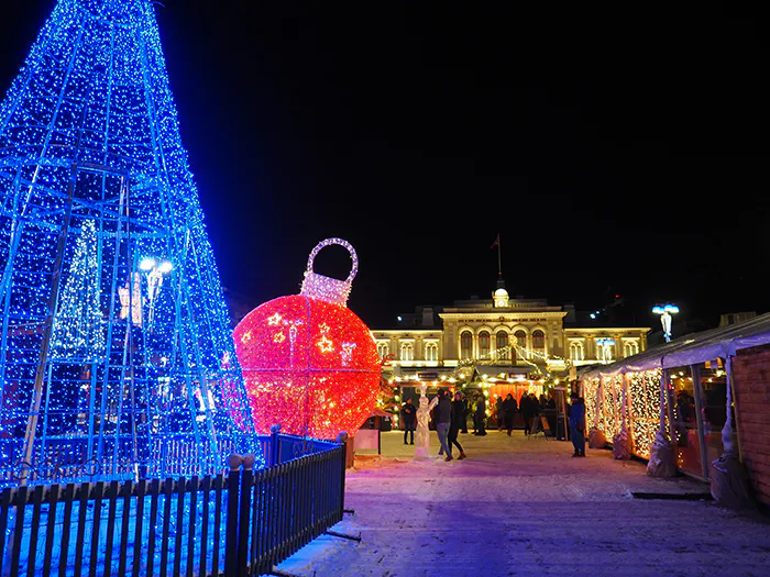 Tampereella pikkujouluissa – missä yöpyä edullisesti?