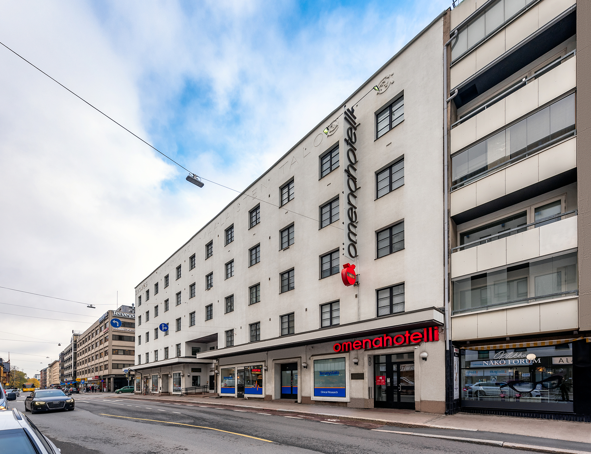 Turun Humalistonkadun Omena-hotellin julkisivu